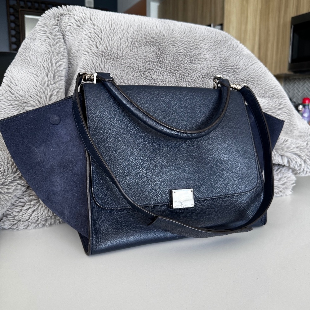CELINE Drummed Calfskin Suede Medium Trapeze in Navy
